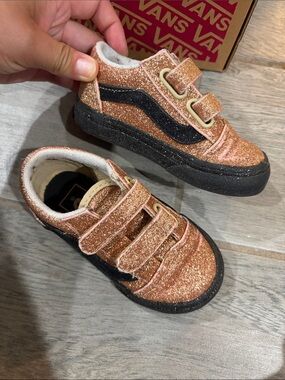 Vans Kids Glitter Velcro Sneakers - Rose Gold with Black Stripe